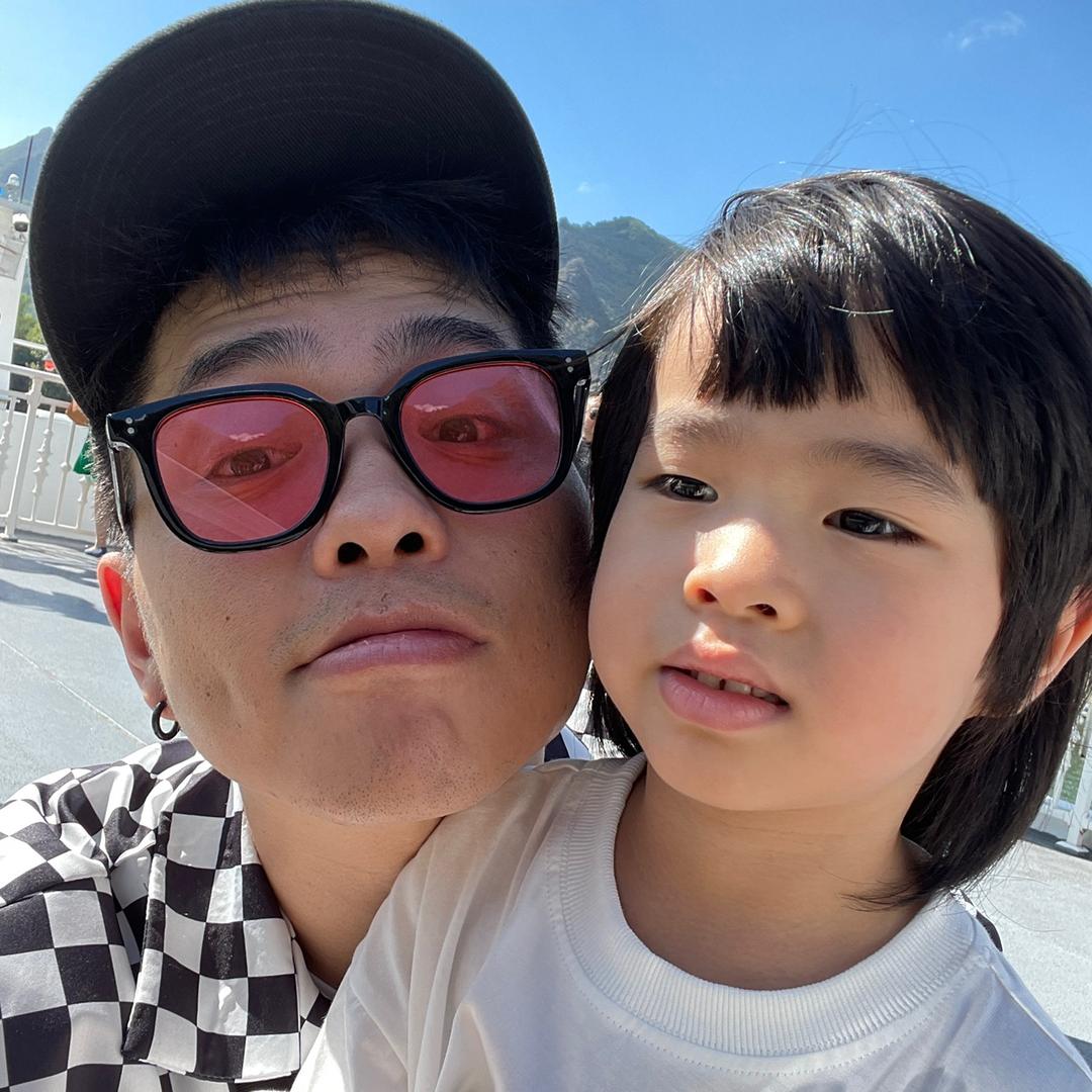 大小爱俏