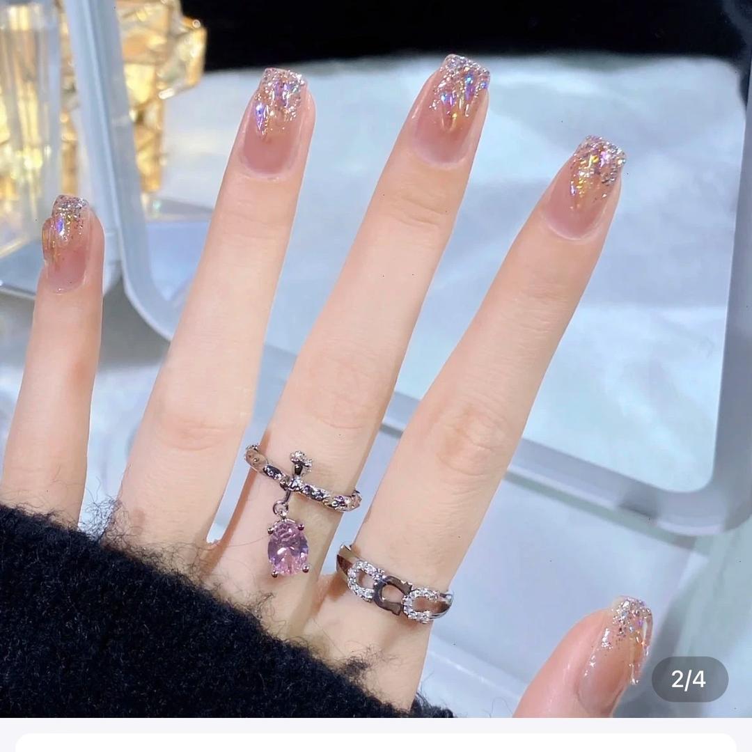 小新的大姐姐