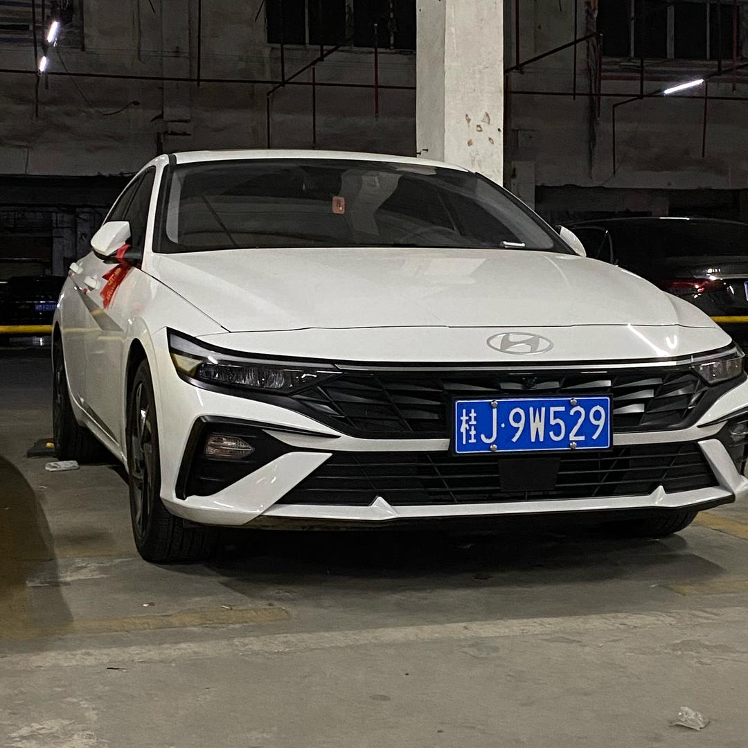 🚗   小陈   小伊
