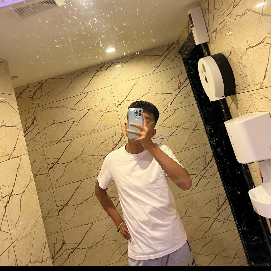 王梓健