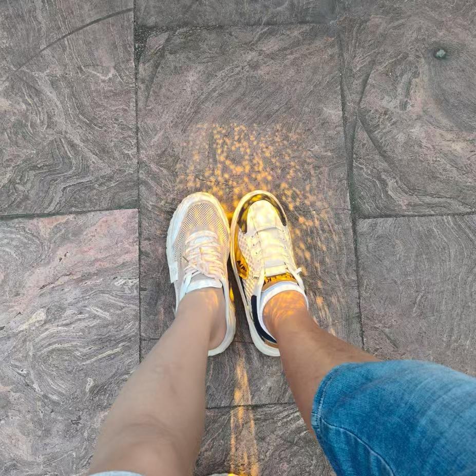 “半杯忧伤”“半杯苦”