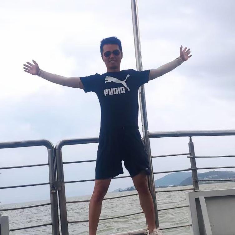 眼泪汪汪
