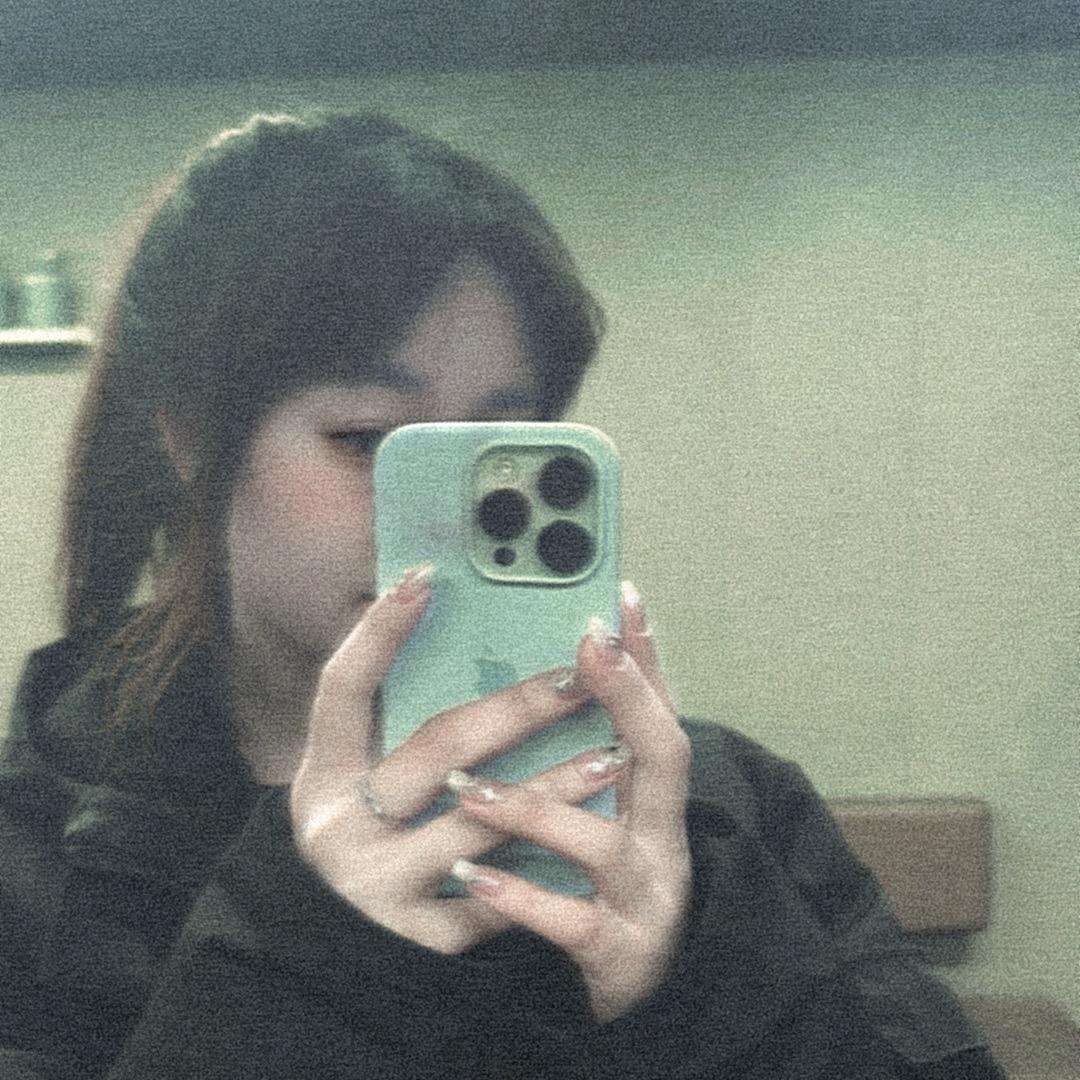 月亮丢了小洋裙