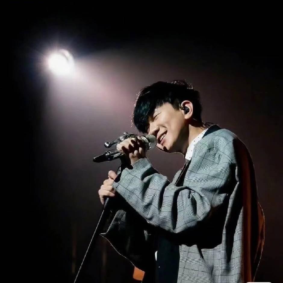 大头（社牛JM）