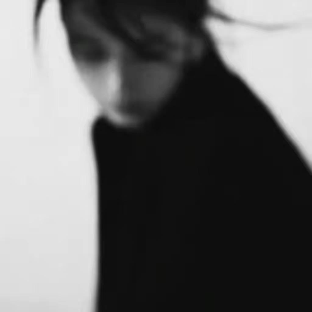 奕