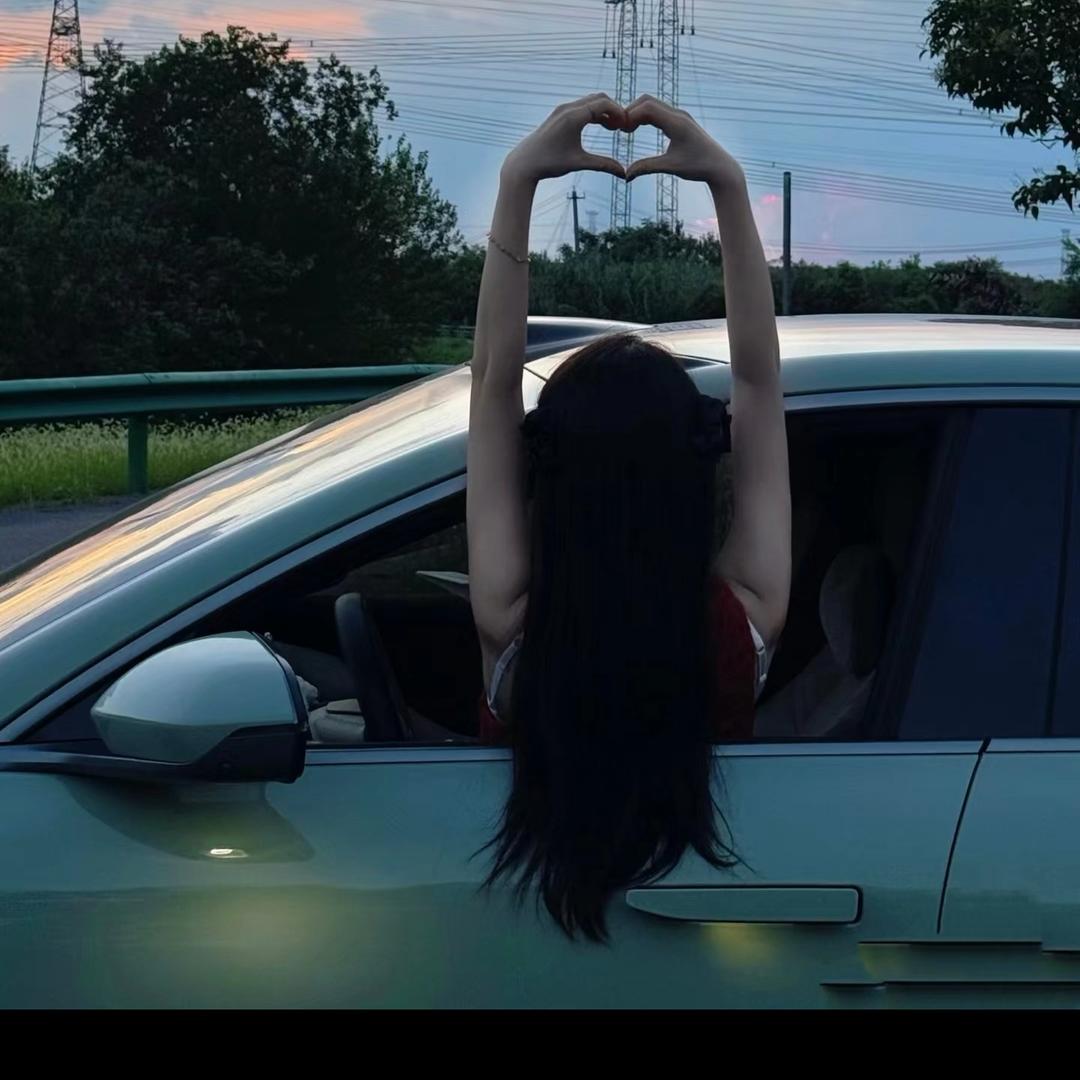 登鑫文化汽车-月月