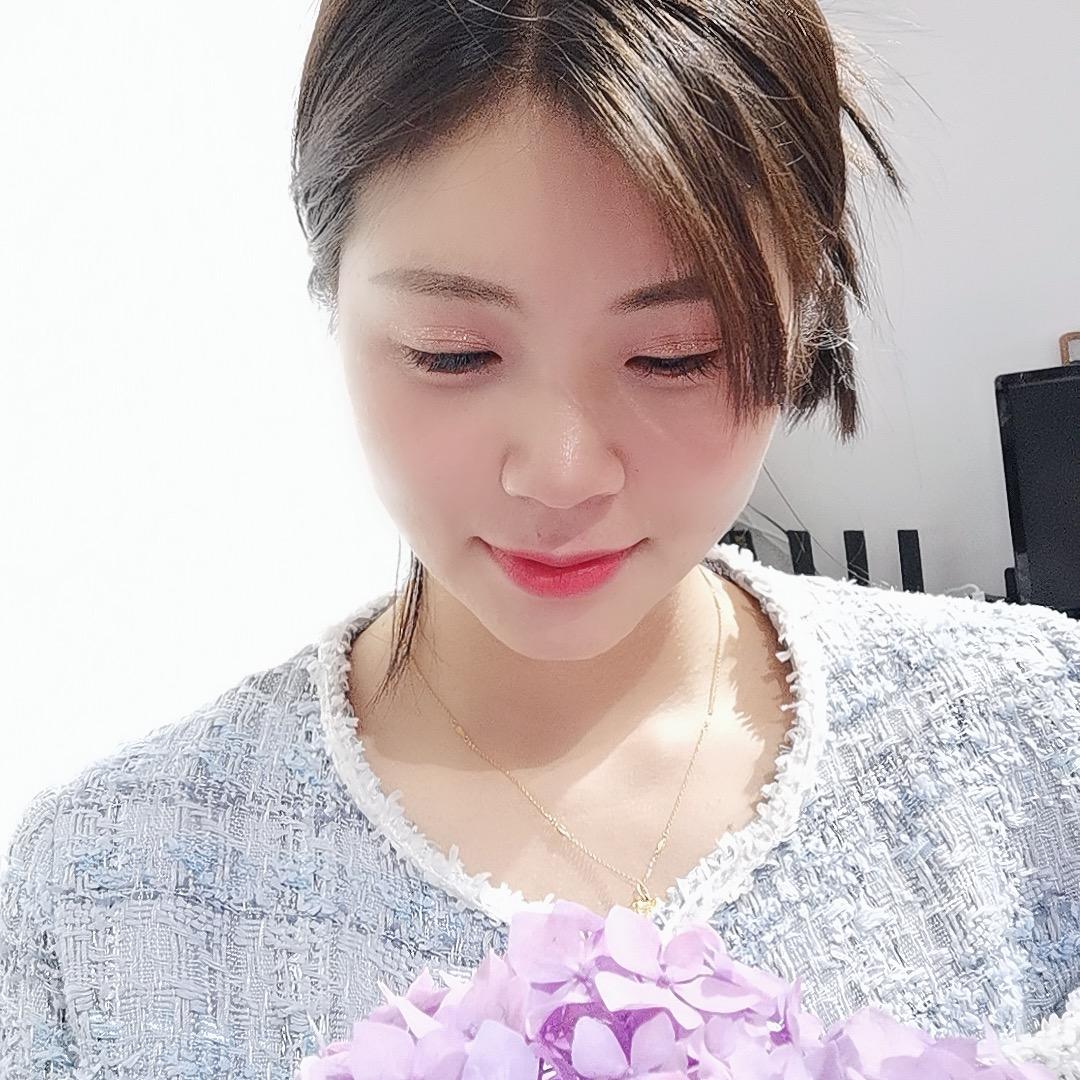 莲藕小姐姐