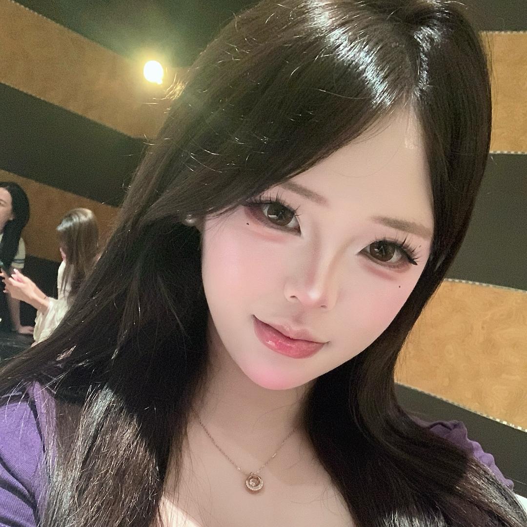咪咪.
