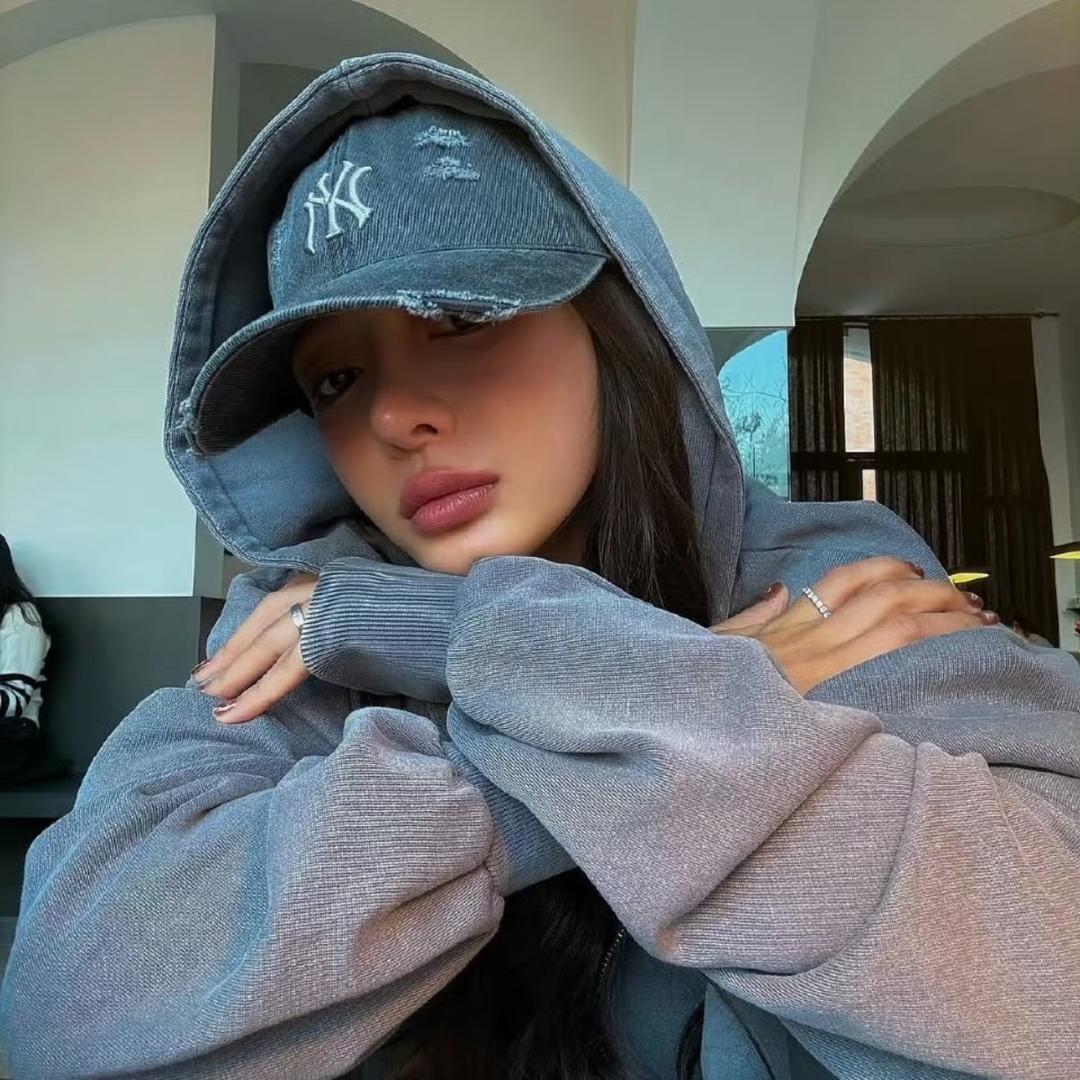 周粥一。