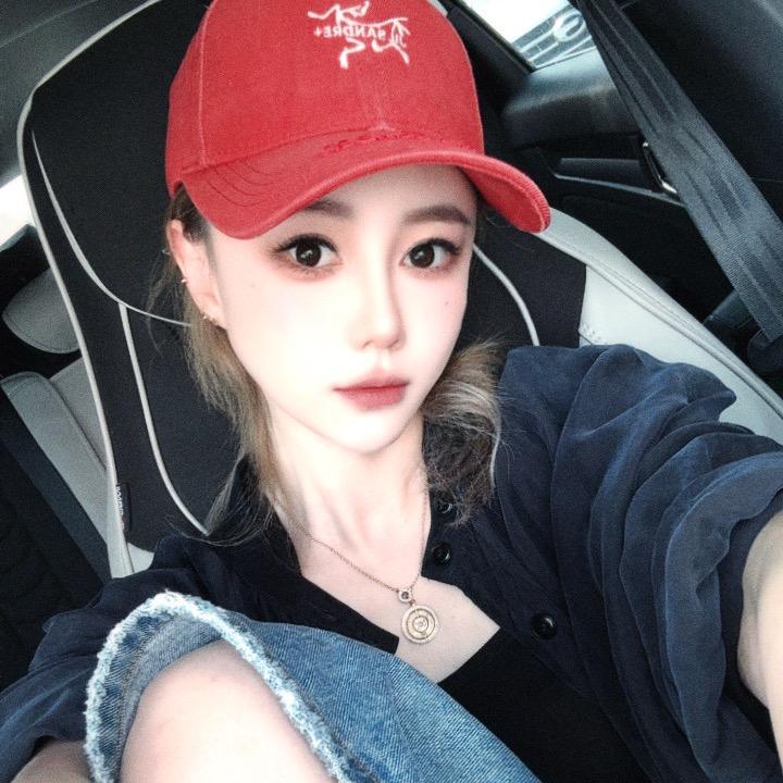 张馨文
