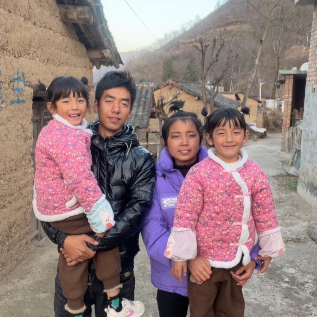 石一为爱加油