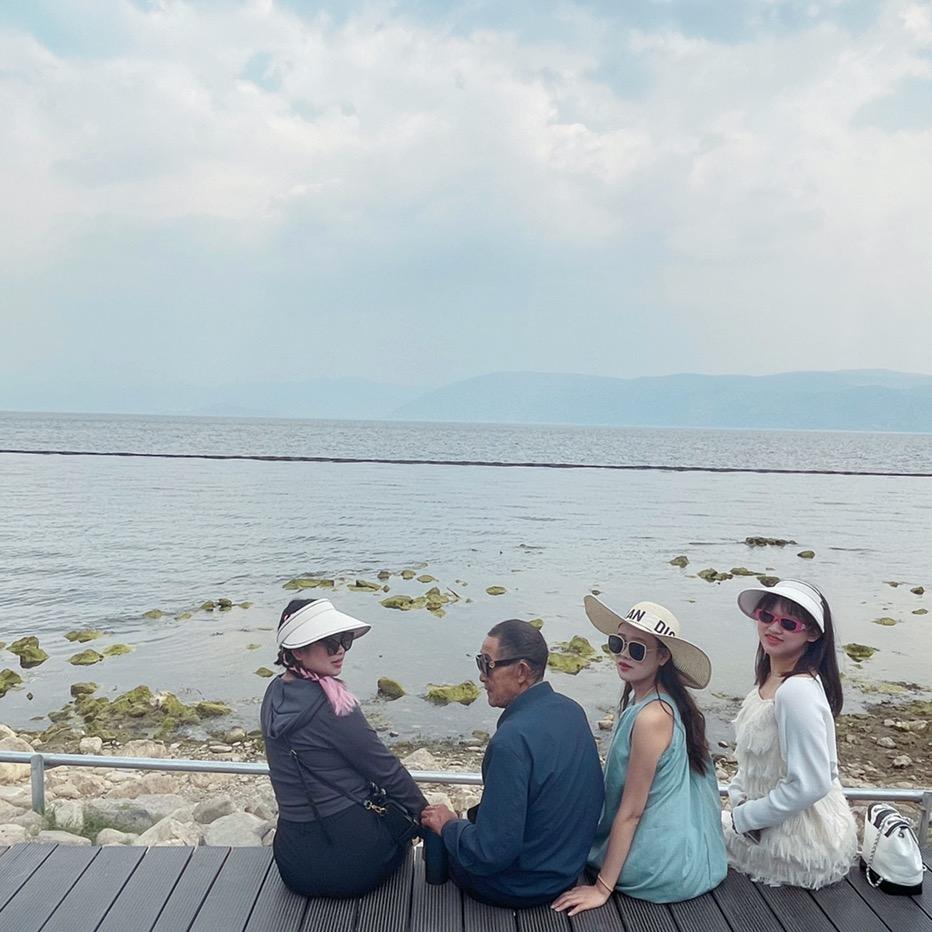 U点小脾气⁽⁽ଘଓ⁾⁾