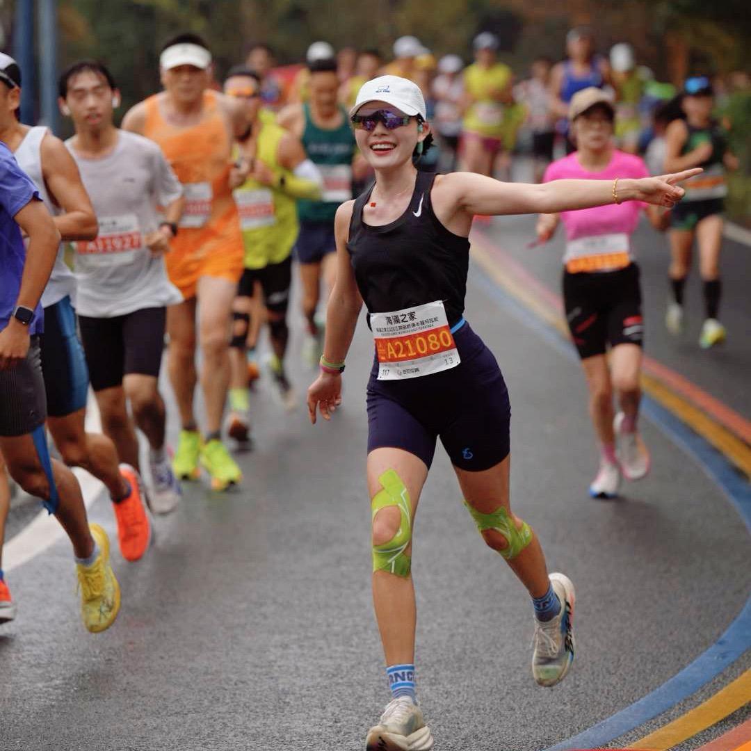 胡小颖【汗水英雄联盟】