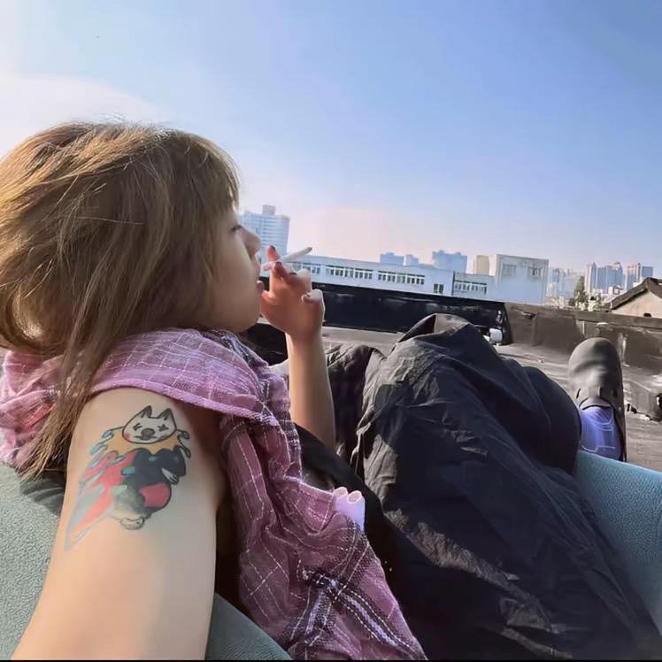 刺槐.