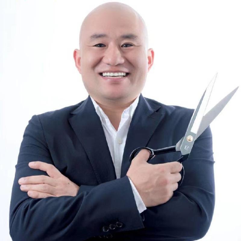 衣然强哥