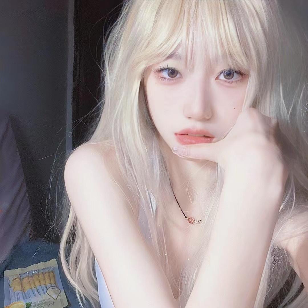 隔壁班女生。🪽