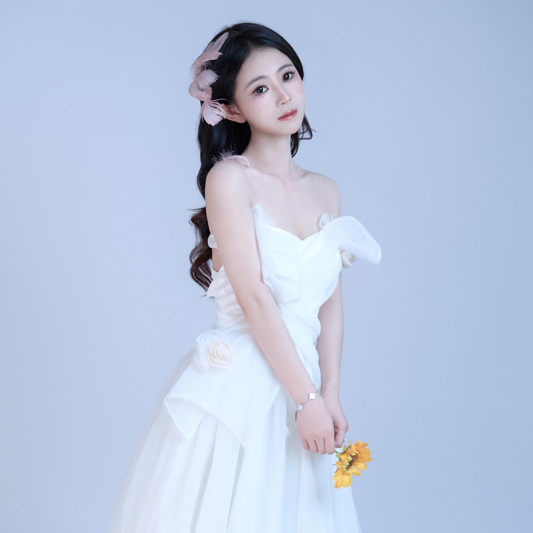 睡懵的涵柔¹²²⁷🌻（静妹妹❤️七宝）