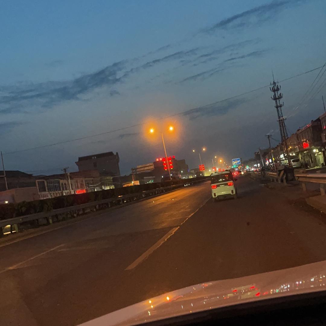 给哥趴下唱征服