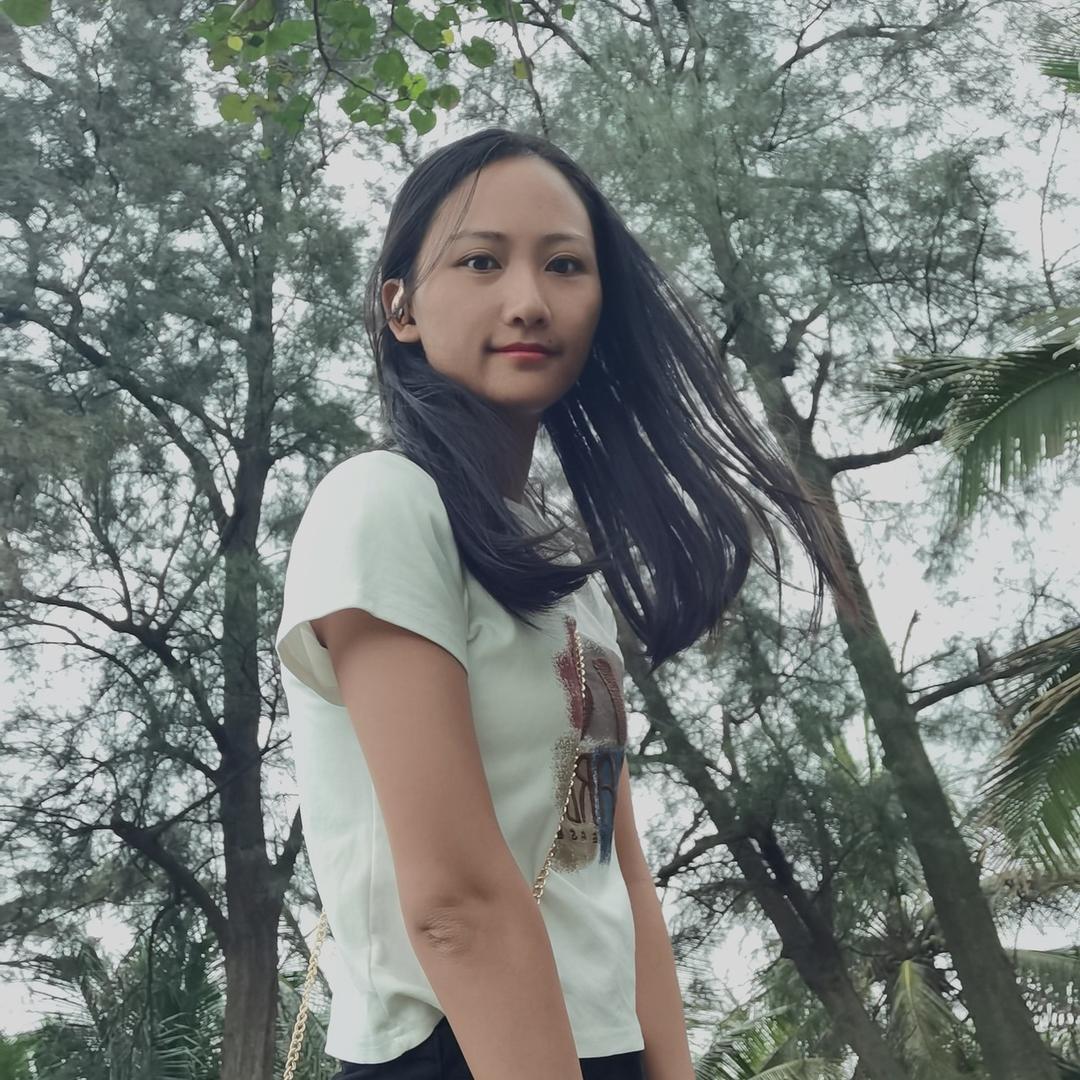 傻妞 (^_−)☆♥️