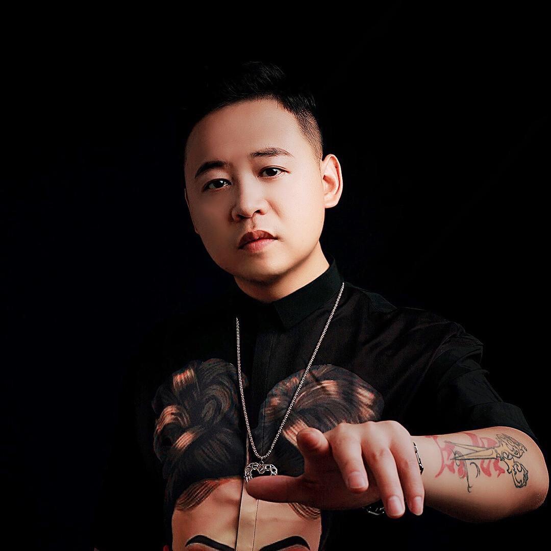 杭后艺人美场杜少烫发瑞丰紫苑北门店