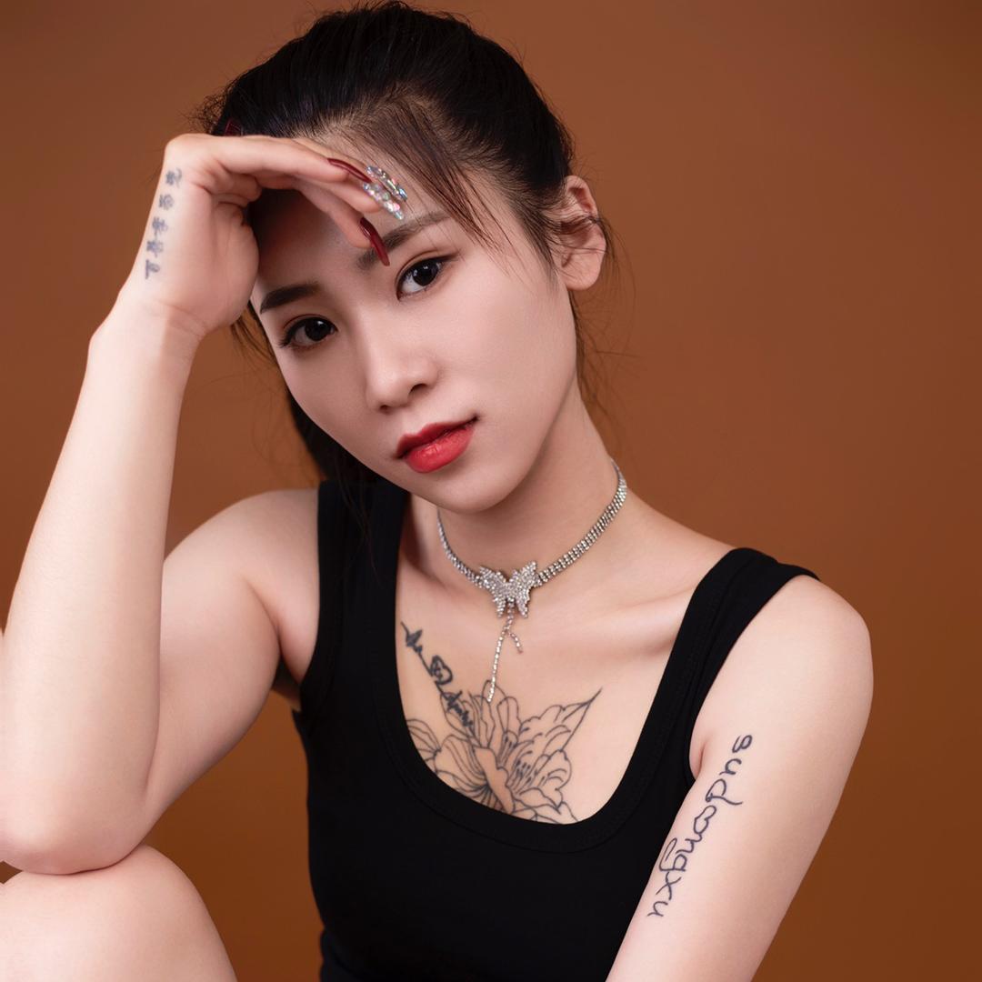 小财迷，佳佳💋
