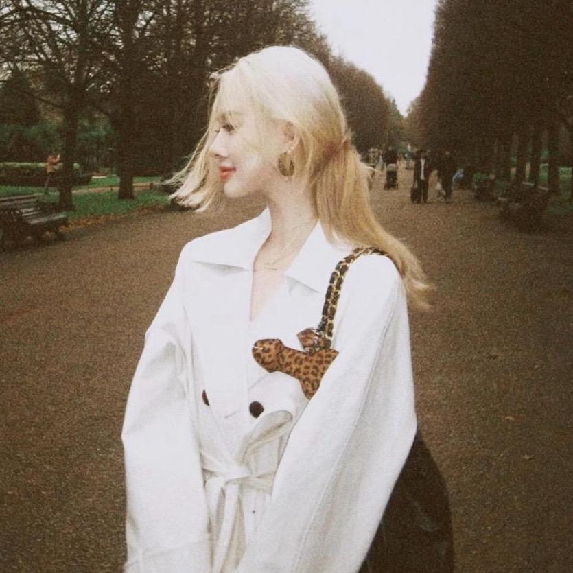 猪八戒背白骨精被高翠兰看见