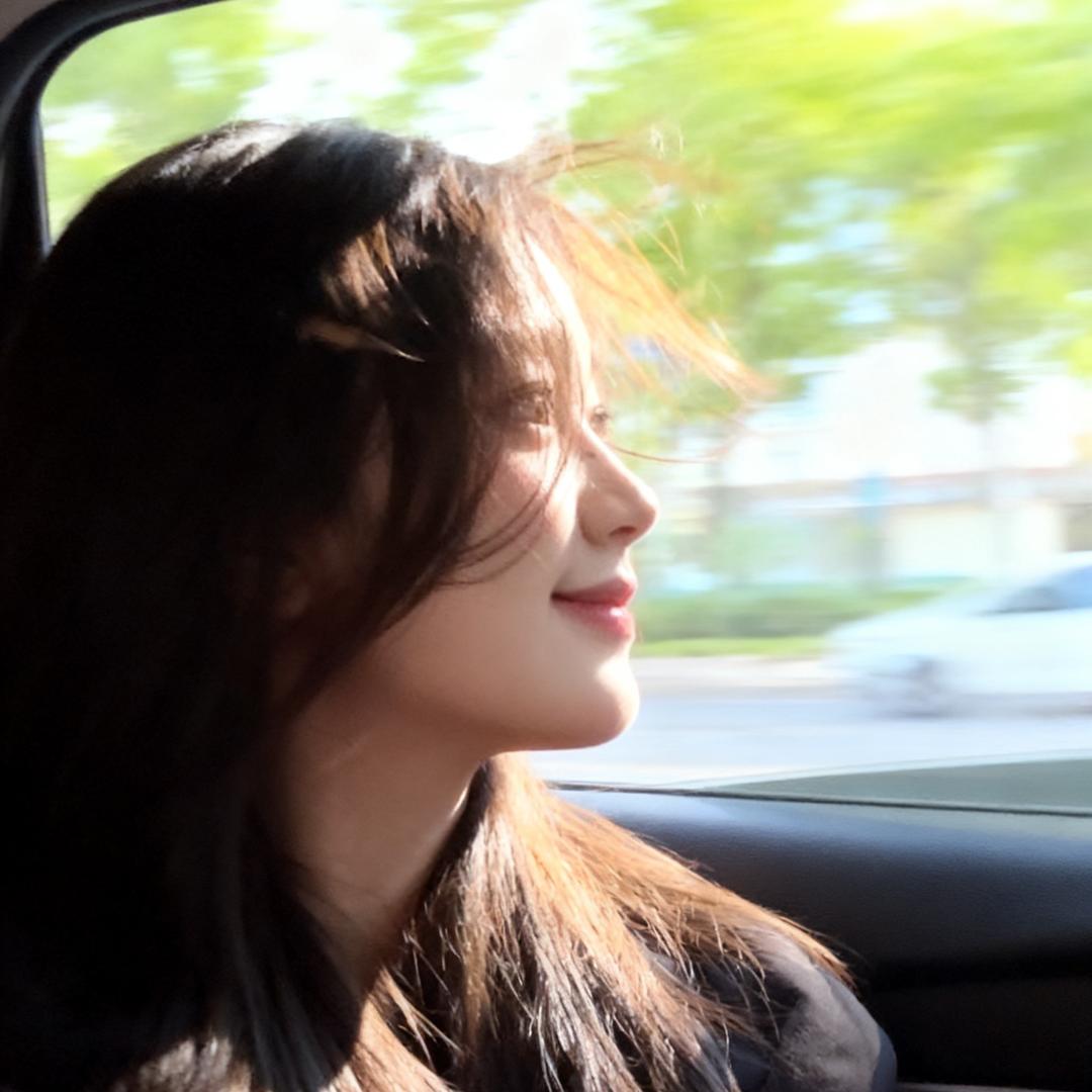 婉若   水果夹酸奶