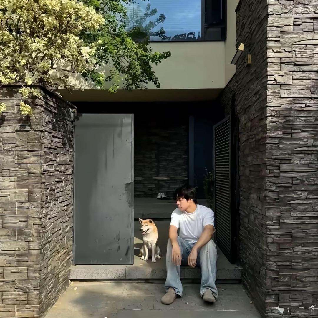 单眼皮小张