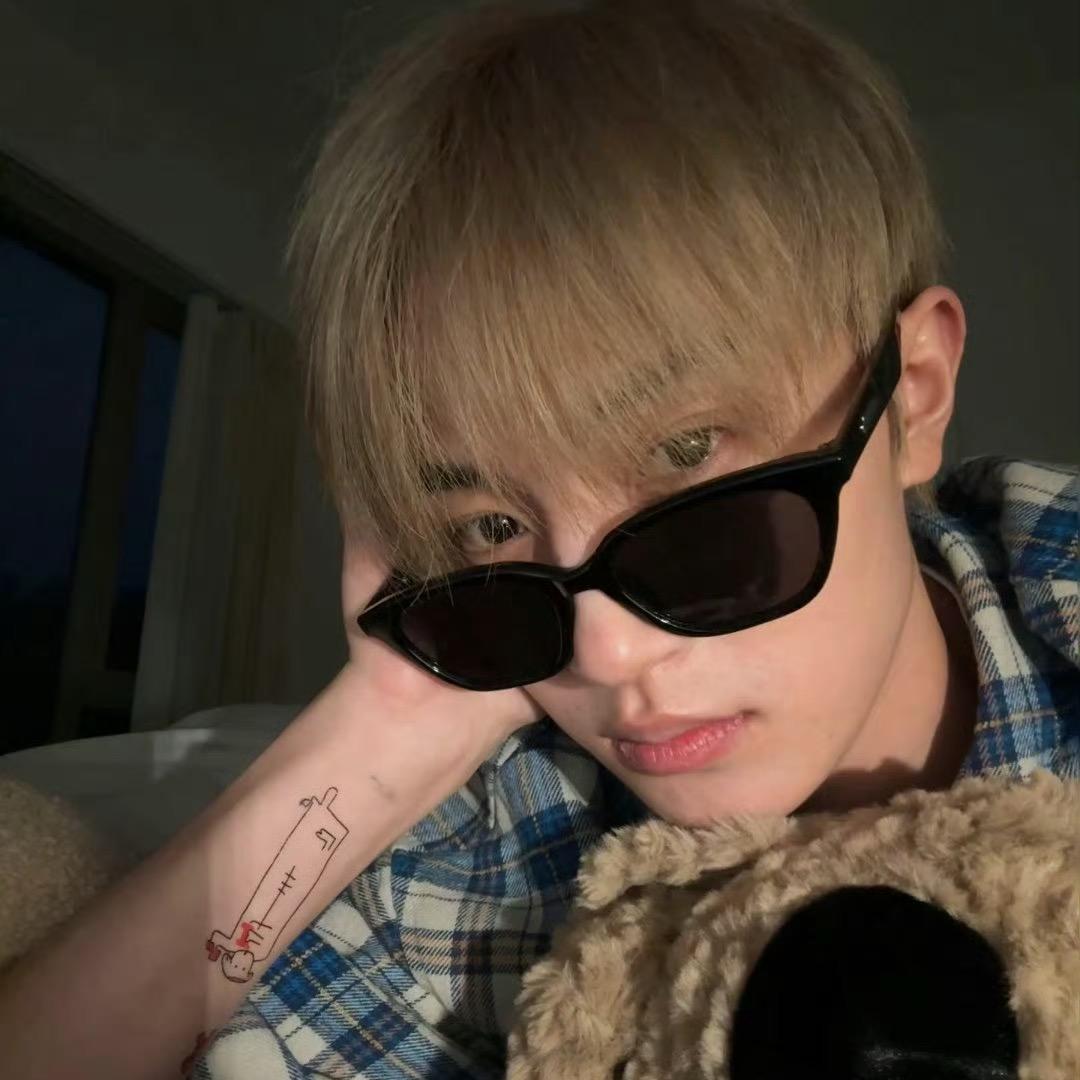 念你眉眼如初🫧