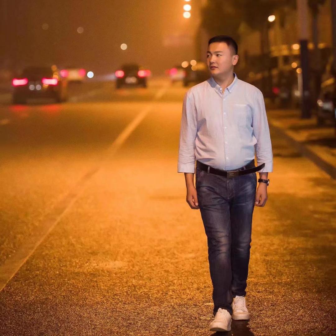 小虎牙 （一个普通的人）