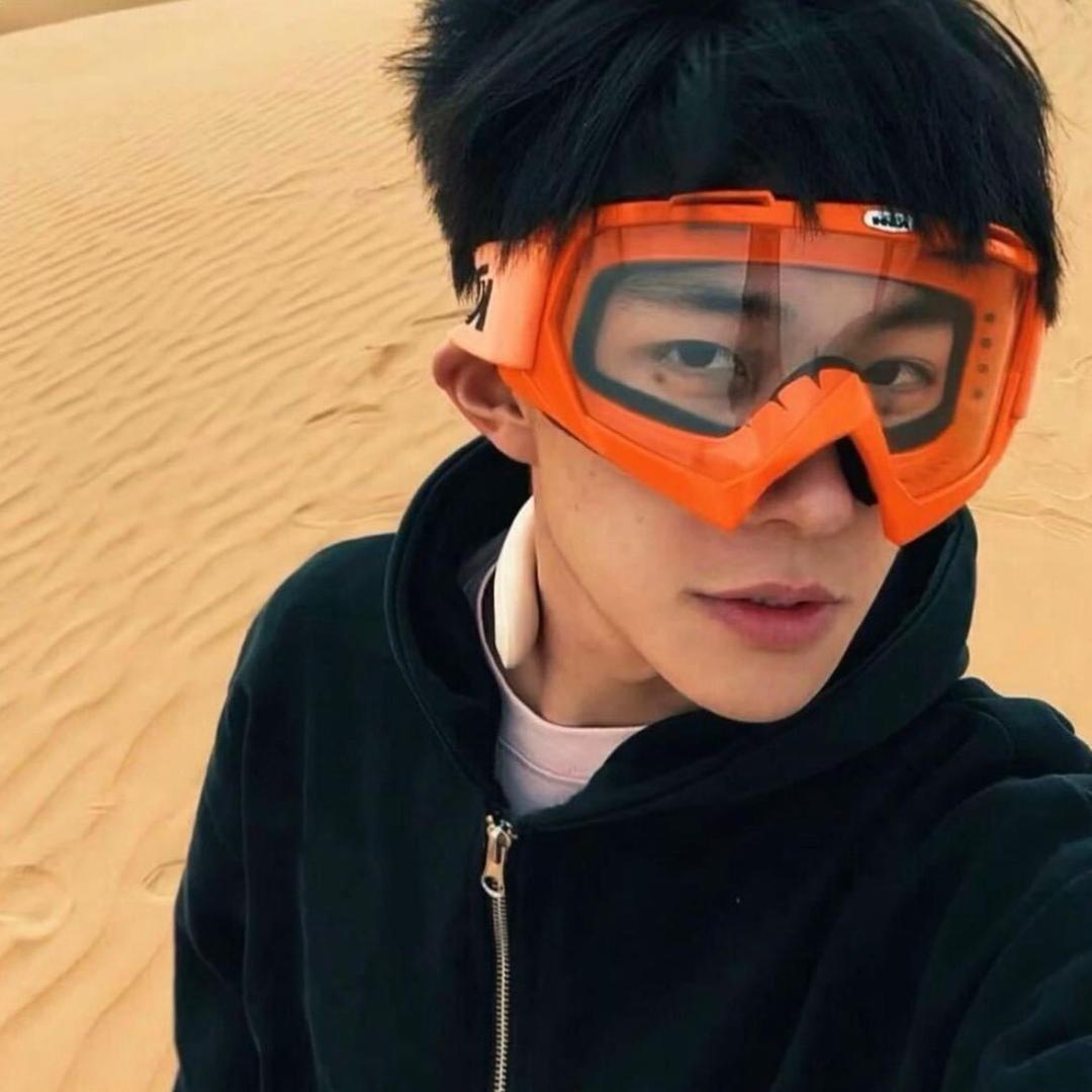 QQQ🐎（威马野骑）