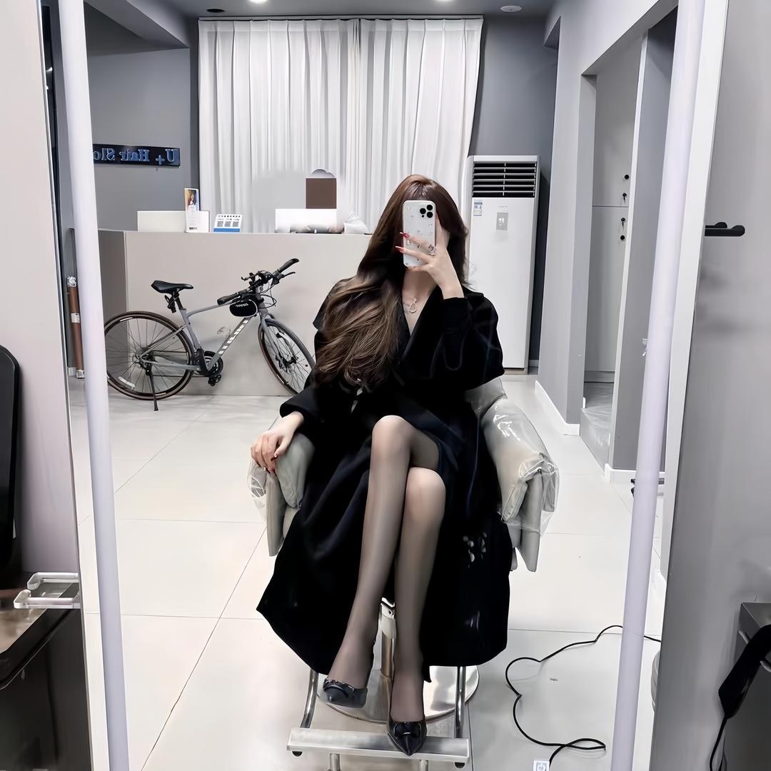 杨伊.  y🤍