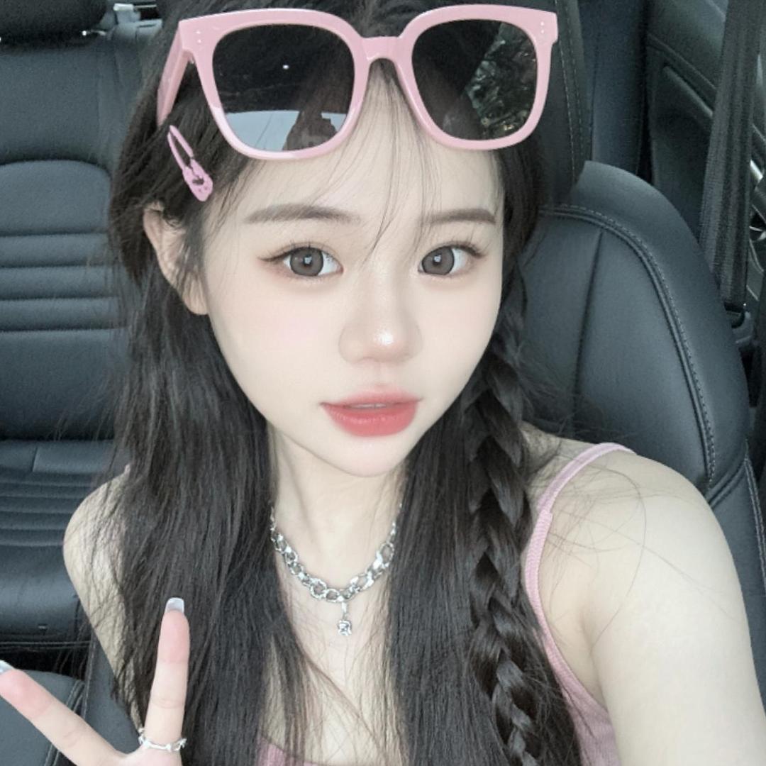 浏阳市淮川柚见大码女装店