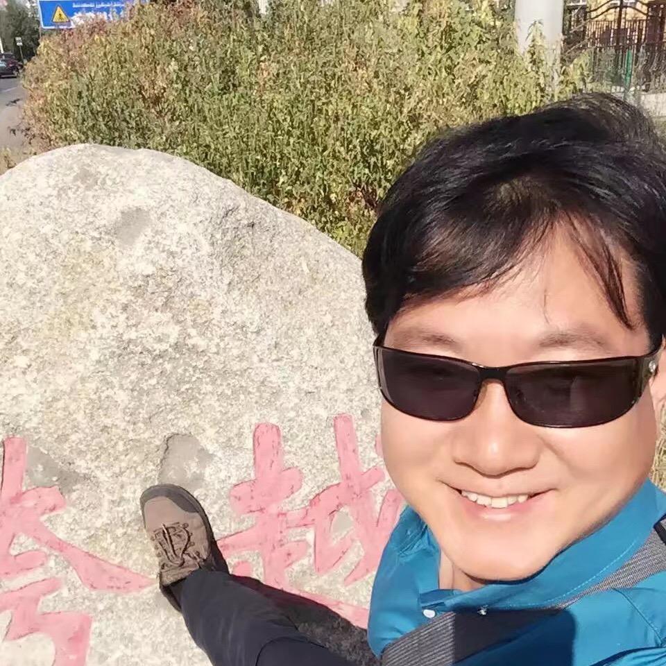 新疆墨镜哥