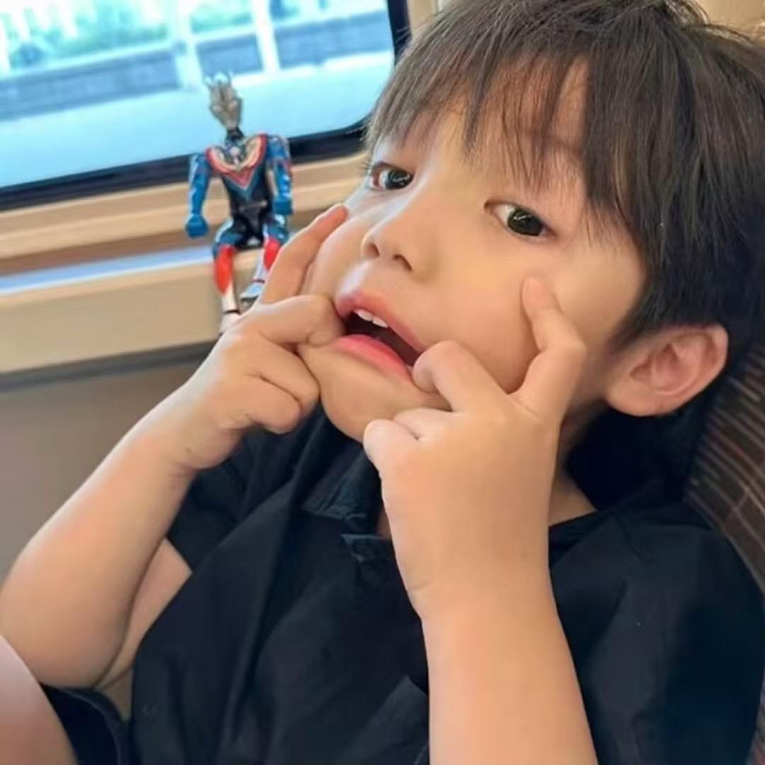她叫！