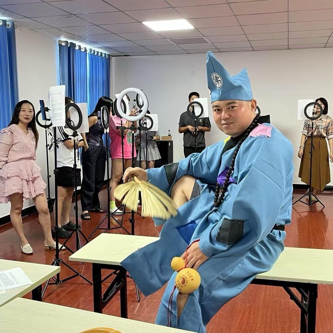 成都巨量视界-济公