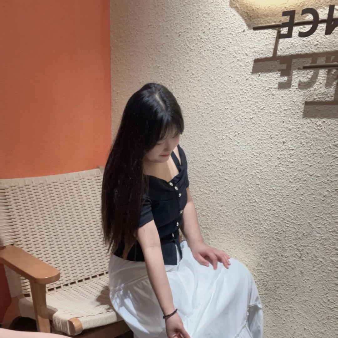 琼琼