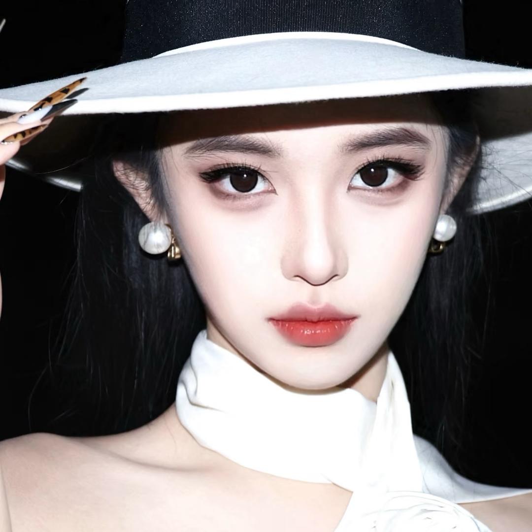 营山·巴黎心饰