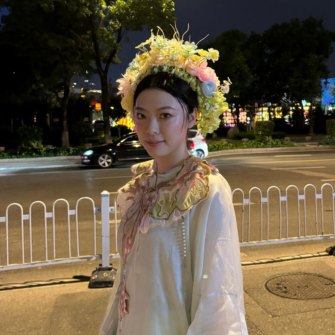 开网咖的小陆总