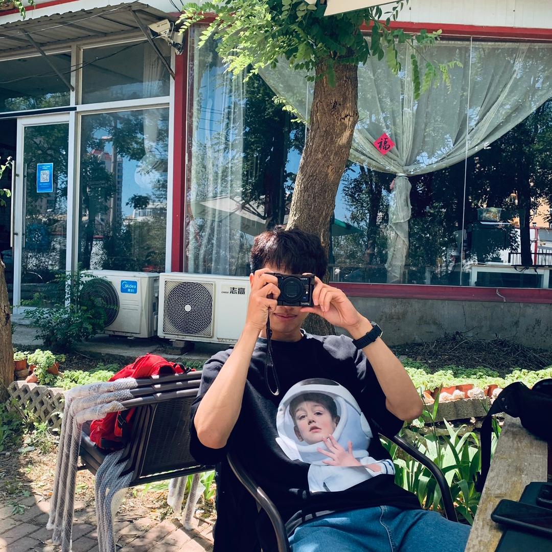烟台最帅田径教练员