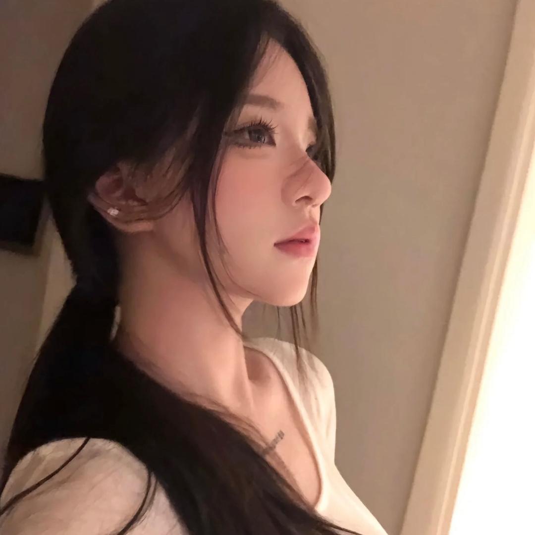 德煜昌-小英