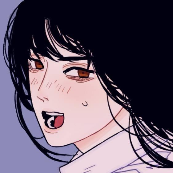 初月月