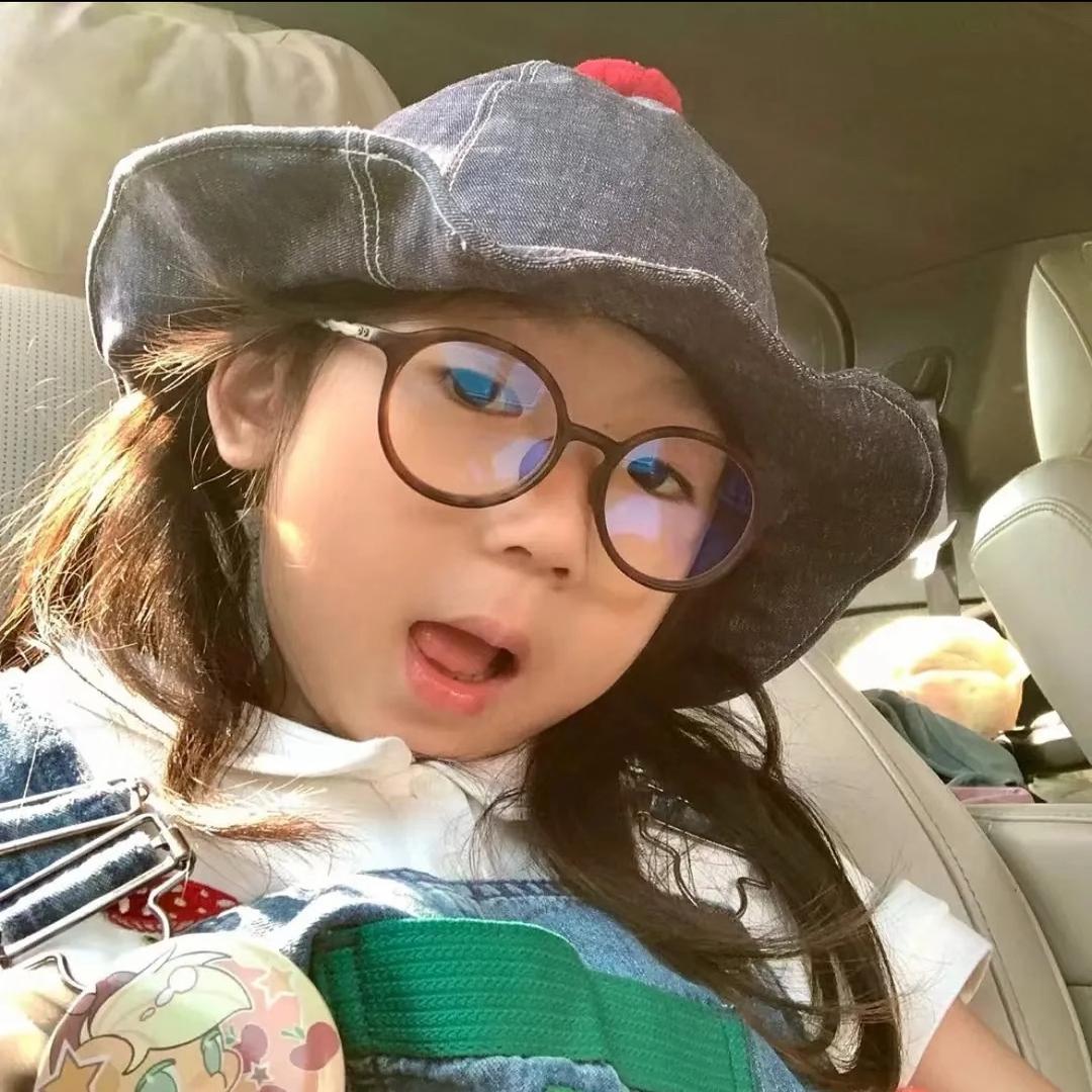 会冬眠的美少女.