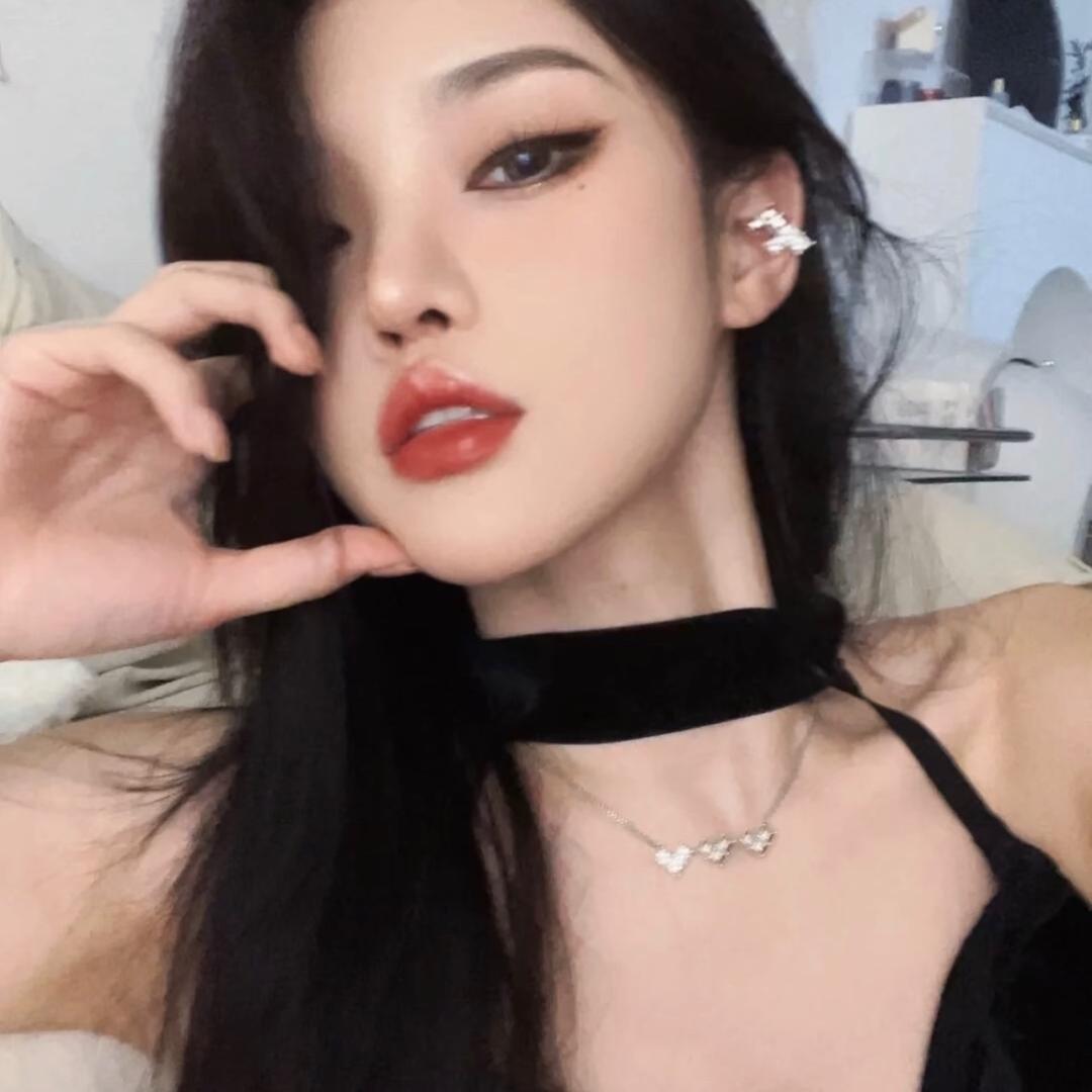 思月.