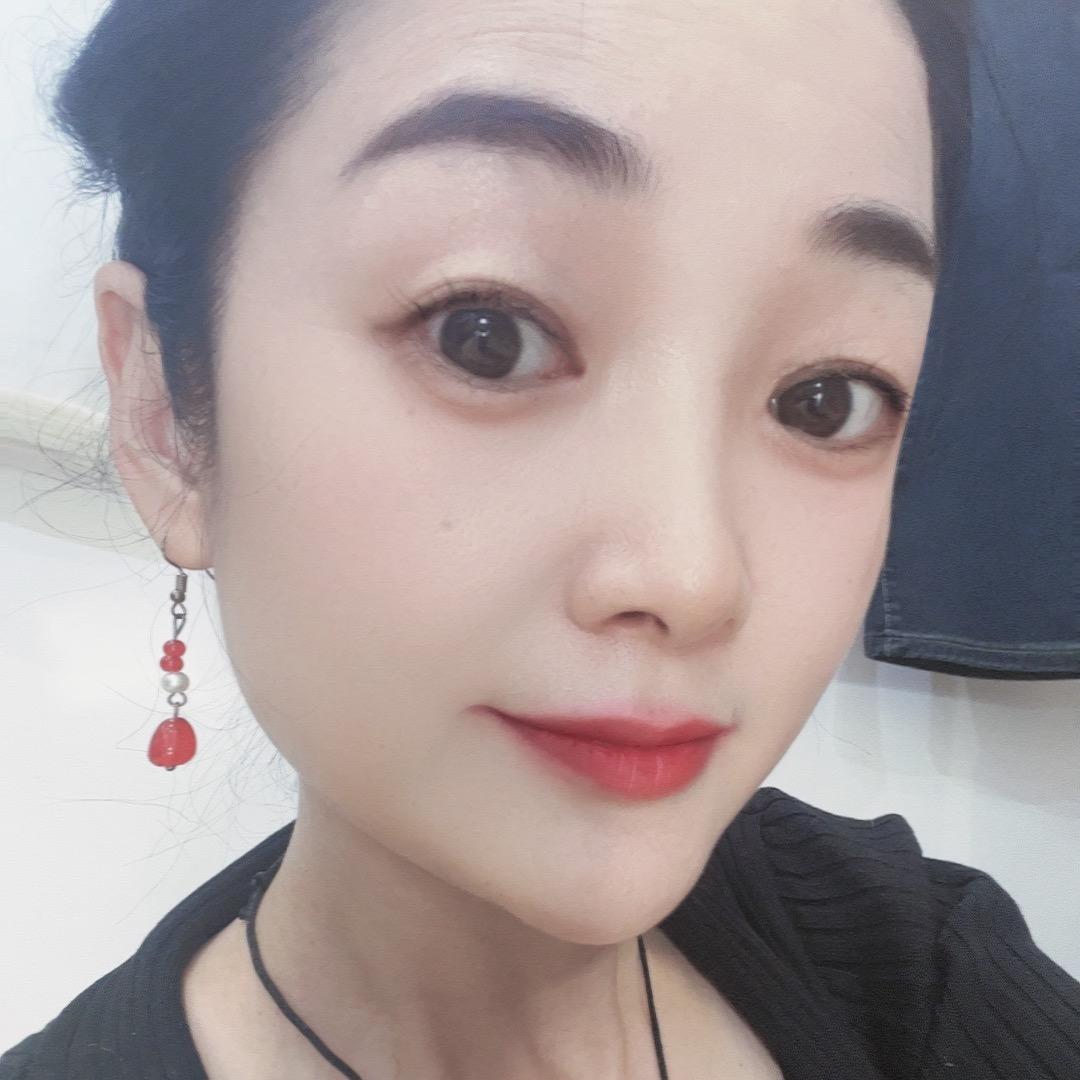 石牌女主角服装店