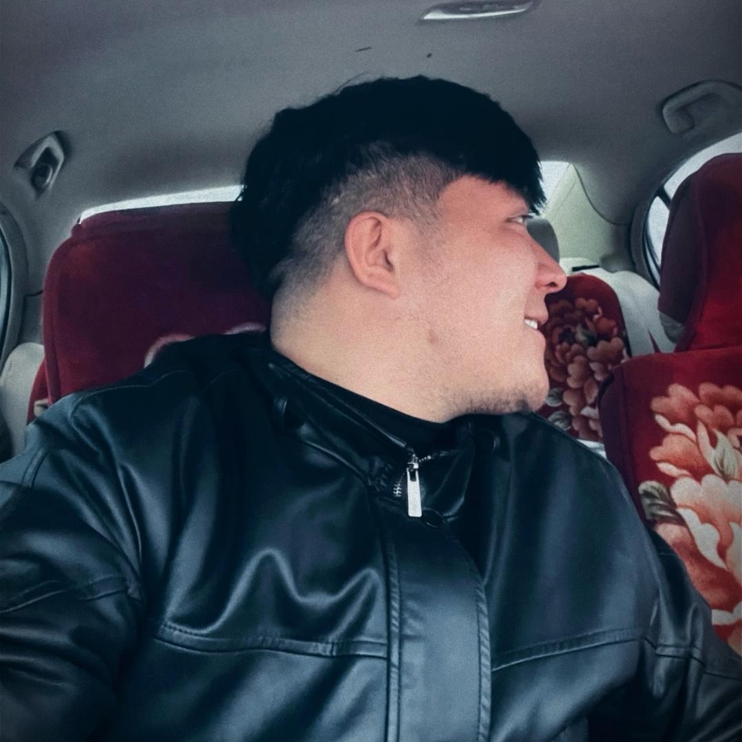 𝙊𝑀𝙖𝒓ـــ（努力中....）