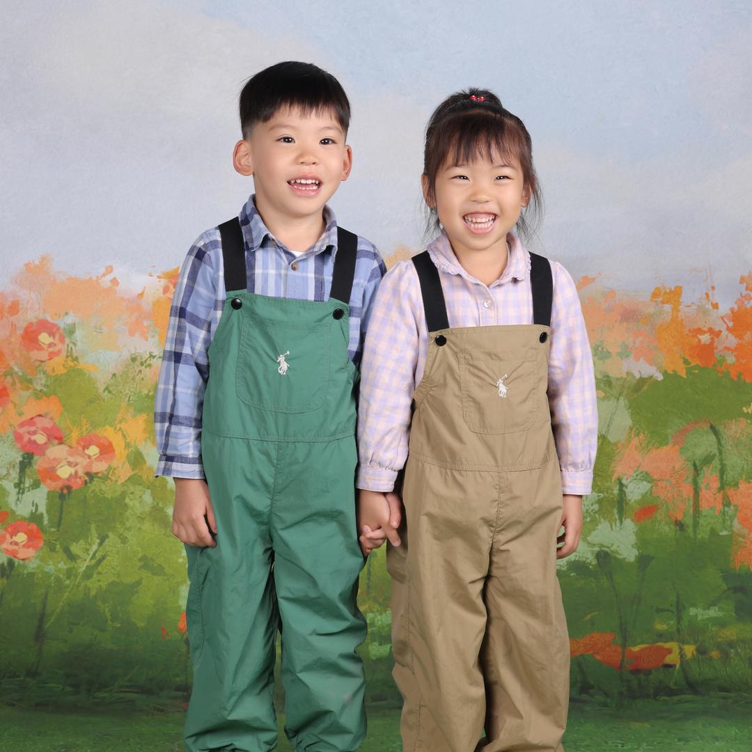 然铭龙凤胎姐弟