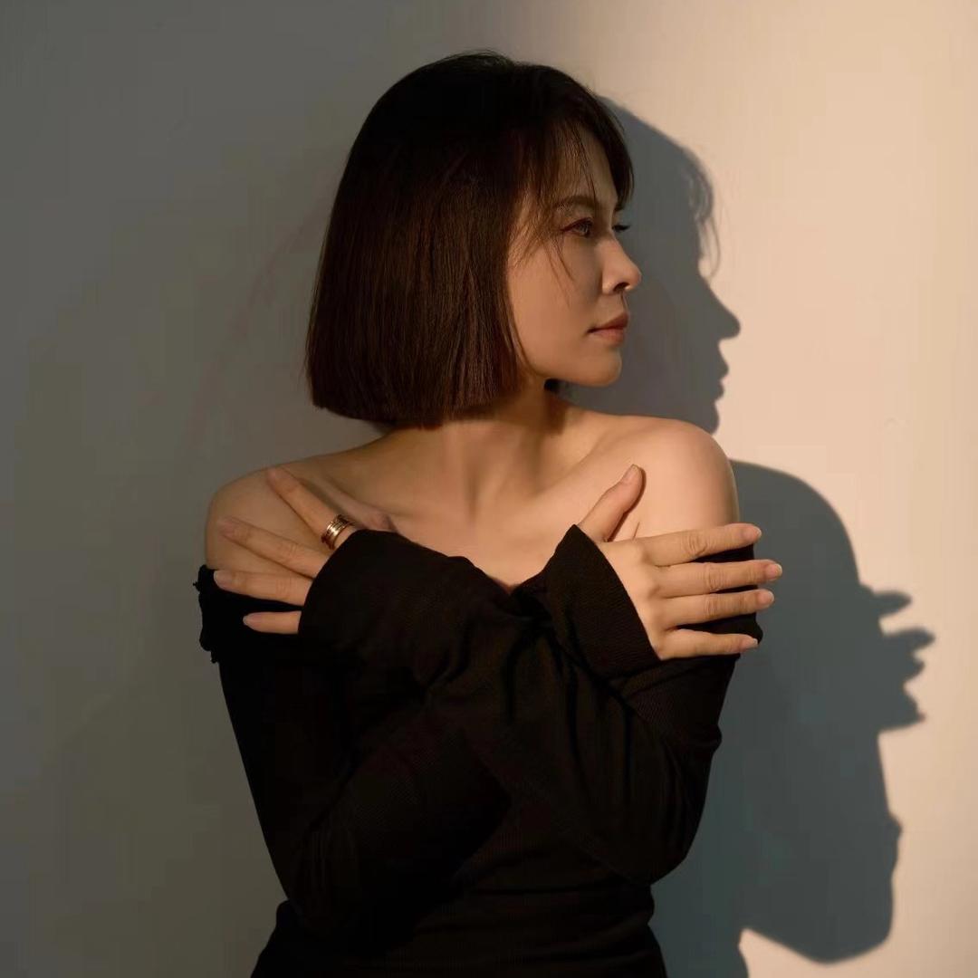 谢小姐服装店