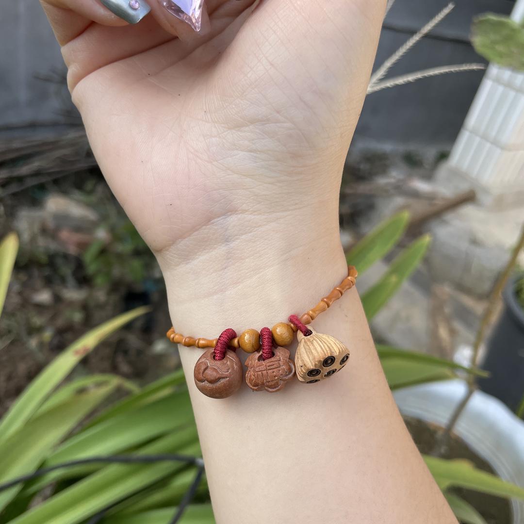 沂蒙蔡姐桃木桃艺铺