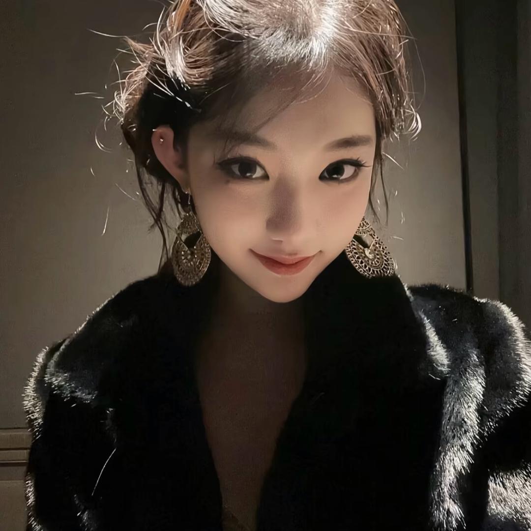 LlEe